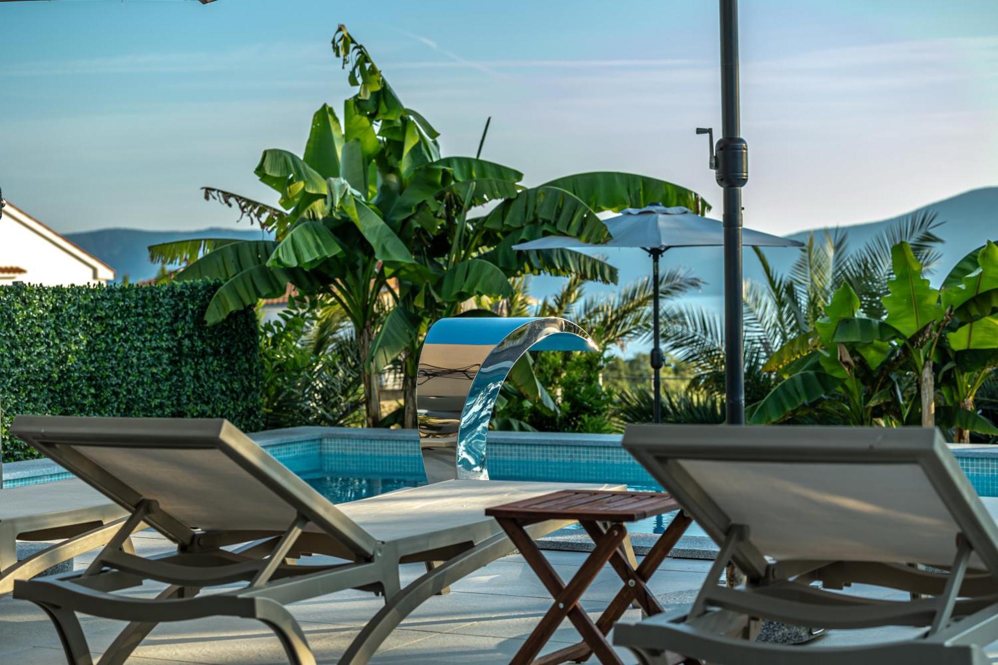 Luxury Villas White Sails Pinezići Exterior foto